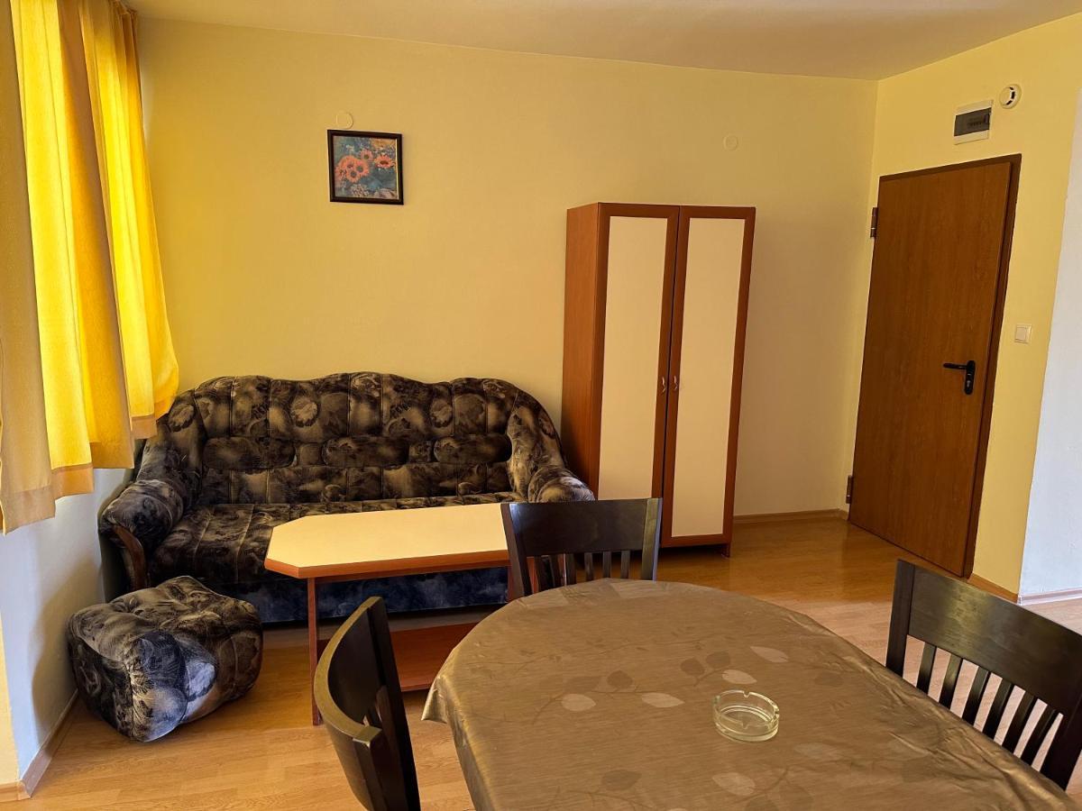 Bravo 1 Morenia Slăntjev Brjag Exteriör bild